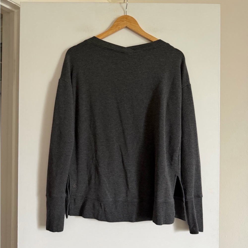 Athleta Charcoal Gray Heather Soft Coaster Luxe V-Neck Sweater size Small EUC - Picture 5 of 10
